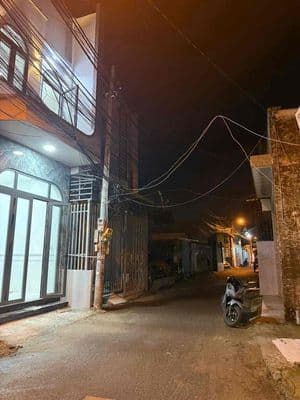 Chủ gửi nhà góc 2 mặt tiền – 1 trệt 1 lầu – gần chợ tầm vu