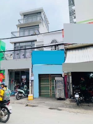 Mặt tiền bùi đình túy khúc gần chợ giá 16tr cho mở quán ăn