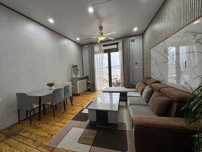 Nhà đẹp 1 trệt 2 lầu hẻm xe hơi 70m2 (5x14m) chỉ 2ty350 tại Đà Lạt