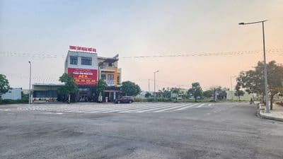 Lô mặt tiền ngang 7m đường 7m5 dự án Khu Đô Thị An Điền Phát TT La Hà