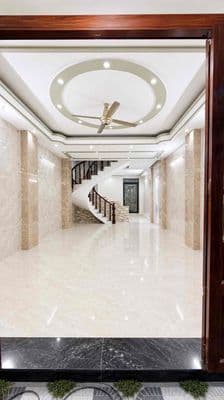 Nhà mặt tiền đang tân trang nhận mới tinh 5x20, 2 tầng sân thượng