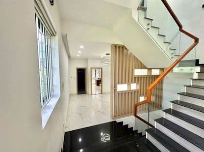 Cho Thuê nhà 3 tầng - 4PN - Full nội thất đẹp, đường Khương Hữu Dụng