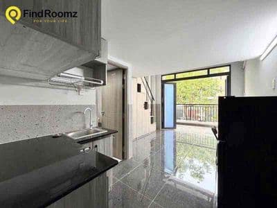 Duplex balcony rộng 35m2 ngay vạn hạnh mall qua đh kinh tế hcm 2 phút