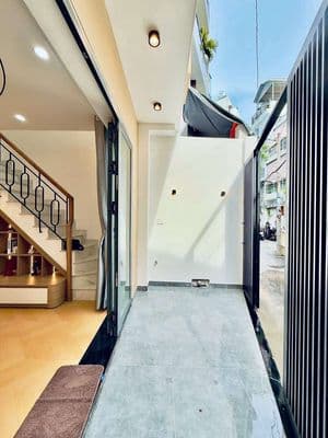 Nhà Đẹp Full Nội Thất_ DT 5×9_3Phong( 1 Ph Dưới Trệt) _ Vào Ở Ngay