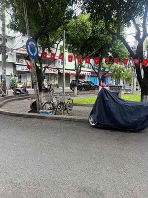 mặt tiền tân vĩnh, 40m2,4 tầng, ngang 4m, sát công viên xanh, 13 tỷ TL