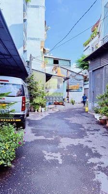 Hiếm, khuôn đất 300m2, ngang 6m, hẻm oto giá chỉ hơn 18T