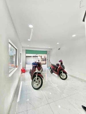 Mặt Bằng Kinh Doanh_ Có Phòng Ở Lại_ Trần Hữu Trang_ Phú Nhuận Chỉ 15