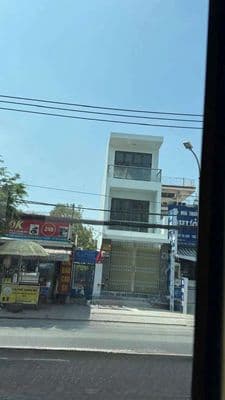 Cho Thuê Nhà Nguyên Căn mặt tiền Huỳnh Tấn Phát - Quận 7