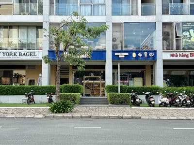 MẶT BẰNG MIDTOWN PHÚ MỸ HƯNG DT 225M2 SÀN TRỐNG VỊ TRÍ ĐẸP GIÁ THUÊ RẺ