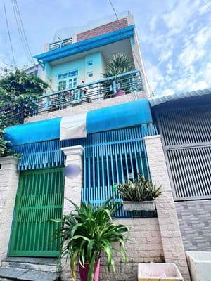 nhà 3 tầng. mặt tiền đường số. ngay chợ Tam Hà. tô ngọc vân. sổ hồng