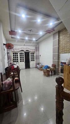 cho thuê nhà mặt tiền tô hiến thành 4pn