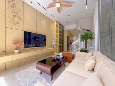 cho thuê nhà 3 tầng 3pn/3wc đường dũng sĩ thanh khê