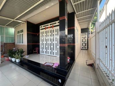 Bán gấp nhà đẹp trung tâm xã hiệp thạnh ,gò dầu, tỉnh tây ninh.