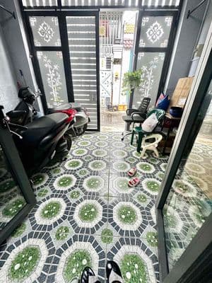 Cho Thuê Nhà Đẹp hẻm xe tải 5m 4x14m 1Lầu 3PN Ngay CV Làng Hoa 11tr