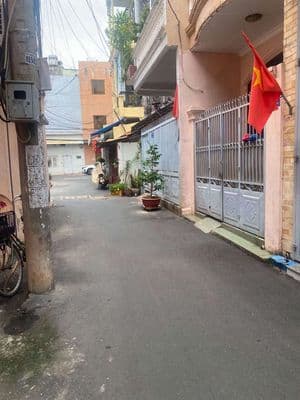 Bán nhà cấp 4 hẻm ô tô đường Hoàng Văn Thụ