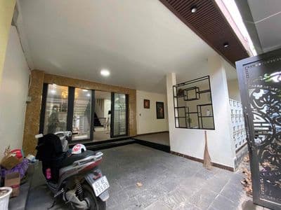 Cho Thuê Nhà Biệt Thự(7,8x18m) 3Lầu 6PN Ô Tô Ngủ Nhà Đs 21
