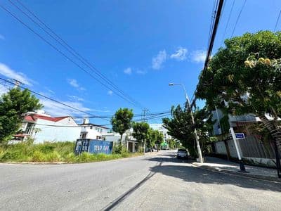 Cho thuê 180m đất 2MT Đường Nghiêm Xuân Yên - Lê Hy Cát chỉ 10tr/th