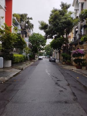 Cho thuê nhà 16x18m 2 lầu Đường Hoa Phú Nhuận