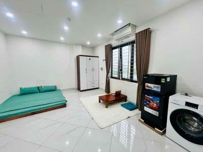 CHO THUÊ CHDV FULL ĐỒ CỬA SỔ BAN CÔNG THOÁNG NGAY CẠNH CHỢ XUÂN ĐỈNH