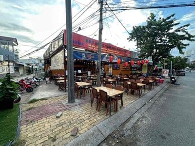 Share mặt bằng góc hẻm 793 txs diện tích 240m2 có bếp riêng biệt
