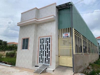 Dãy Nhà Trọ 6P Ngay Ngã Tư An Bình Chỉ 650tr . DT121m2 , Sổ Hồng Riêng