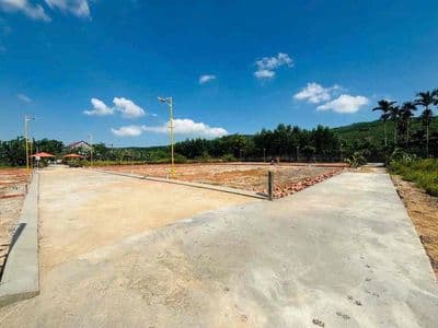 Lô đất sẵn sổ cần bán giá 990tr - Hoà Tiến mới gần đường Chính