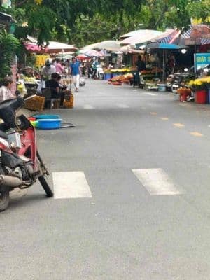 cho thuê nhà phố sát chợ Q7 4x12m 4PN giá 25tr