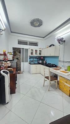 Nhà 3 tầng kiên cố – gần huỳnh tấn phát – vào ở ngay