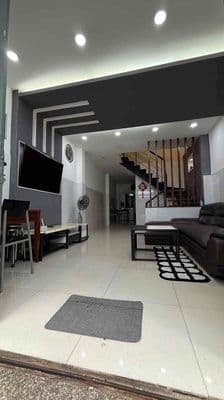 Hẻm 5m Ni Sư Huỳnh Liên. Dt 4x11m 1 lầu. Giá: 6.5 tỷ