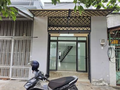 Nhà SHR 4x18, đổ lửng (3pn, 2wc) gần trường Bùi Văn Ngữ - xã Bà Điểm