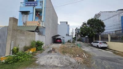 Bán gấp đất 7x23, mặt tiền Kênh Tiêu Bà Điểm, gần Phan Văn Hớn Hóc Môn