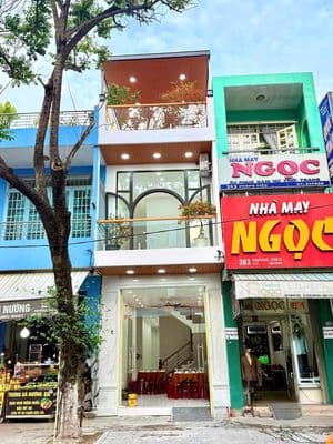 Bán gấp mặt tiền kinh doanh 2 chiều Hoàng Diệu
