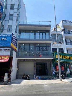 NGUYÊN CĂN GÓC ĐẸP HOÀNG HOA THÁM 8M X 20M TRỆT 3 LẦU