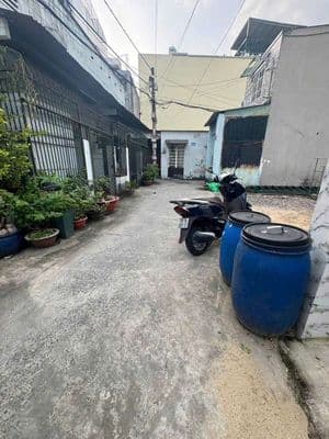Cần bán gầp lô đầt P ĐHt .DT 7 x23 nở hậu .sử dụng 107m giá 4tỷ180