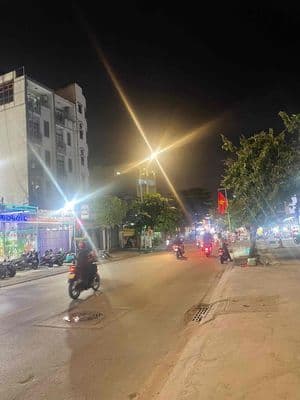 5.7T trung tâm BÌNH THẠNH-57 m2- 4 TẦNG BTCT SÂN THƯỢNG 5 Pn có sân r
