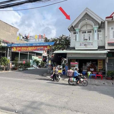 Bán Nhà Phố 2 Mặt Tiền Đối Diện 3 Block Chung Cư Gần Vincom 550 Dĩ An