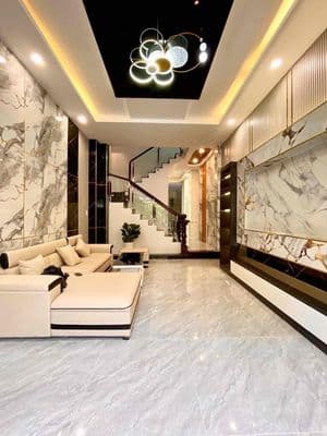 Quận 7 - 4 tầng mới - xe hơi vào nhà - ngay hoàng quốc việt - hơn 7tỷ