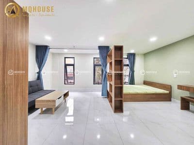 Căn Hộ Tách Bếp Cửa Sổ Lớn DT 50m2 | Hòa Bình - Đầm Sen | Full NT Mới