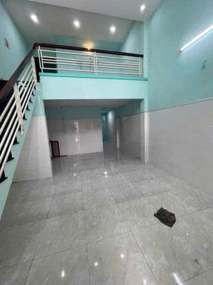 Nhà thuê 7 triệu (4,5m x 12m) 2 phòng ngủ 2 vệ sinh hẻm nhựa 6m