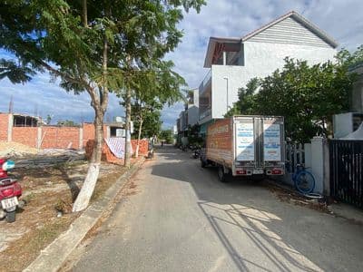 ĐẤT BIỂN NGŨ HÀNH SƠN - ĐÀ NẴNG. MẶT TIỀN BÙI BỈNH UYÊN.