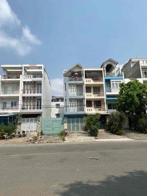 CHO THUÊ NHÀ KHU DÂN CƯ PHONG PHÚ 5. KẾ BẾN XE QUẬN 8.