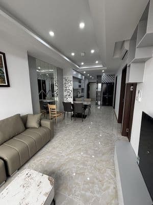 Căn hộ The Ninety Comple - 90 Đường Láng 70m2, 2PNKK, lốt ô tô, ở ngay