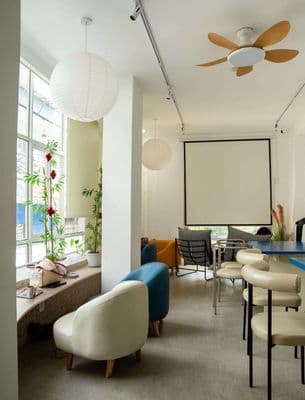 Cho thuê MBKD 40M2 GIÁP QUẬN 1