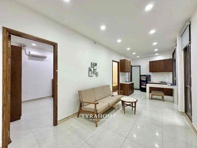 Căn Hộ 2Ph Ngủ 2WC - Cửa Sổ - Ban Công - Nằm Ngay Ngã Tư Phú Nhuận
