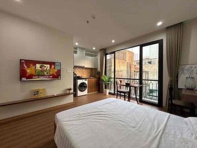 STUDIO 35m2 MỚI TRỐNG NGAY VÒNG XOAY DÂN CHỦ