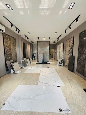 Nhà 3,5 tầng Lê Thanh Nghị, gần Xô Viết Nghệ Tĩnh. HỢP VP - SHOWROOM