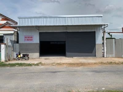 Cần cho thuê mặt bằng mua bán, làm kho khu vực gần cầu Cần thơ