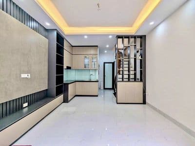 Nhà Thái Thịnh, ngõ thông, ba gác, 2 mặt thoáng, 42m2*5T.
