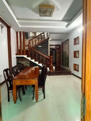 CHO THUÊ NHÀ 3 TẦNG: NGUYỄN GIẢN THANH - 4 phòng ngủ - 3wc