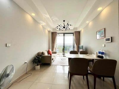 Căn hộ cao cấp nhà đẹp view đông thiết kế 2 phòng ngủ gần sân bay
